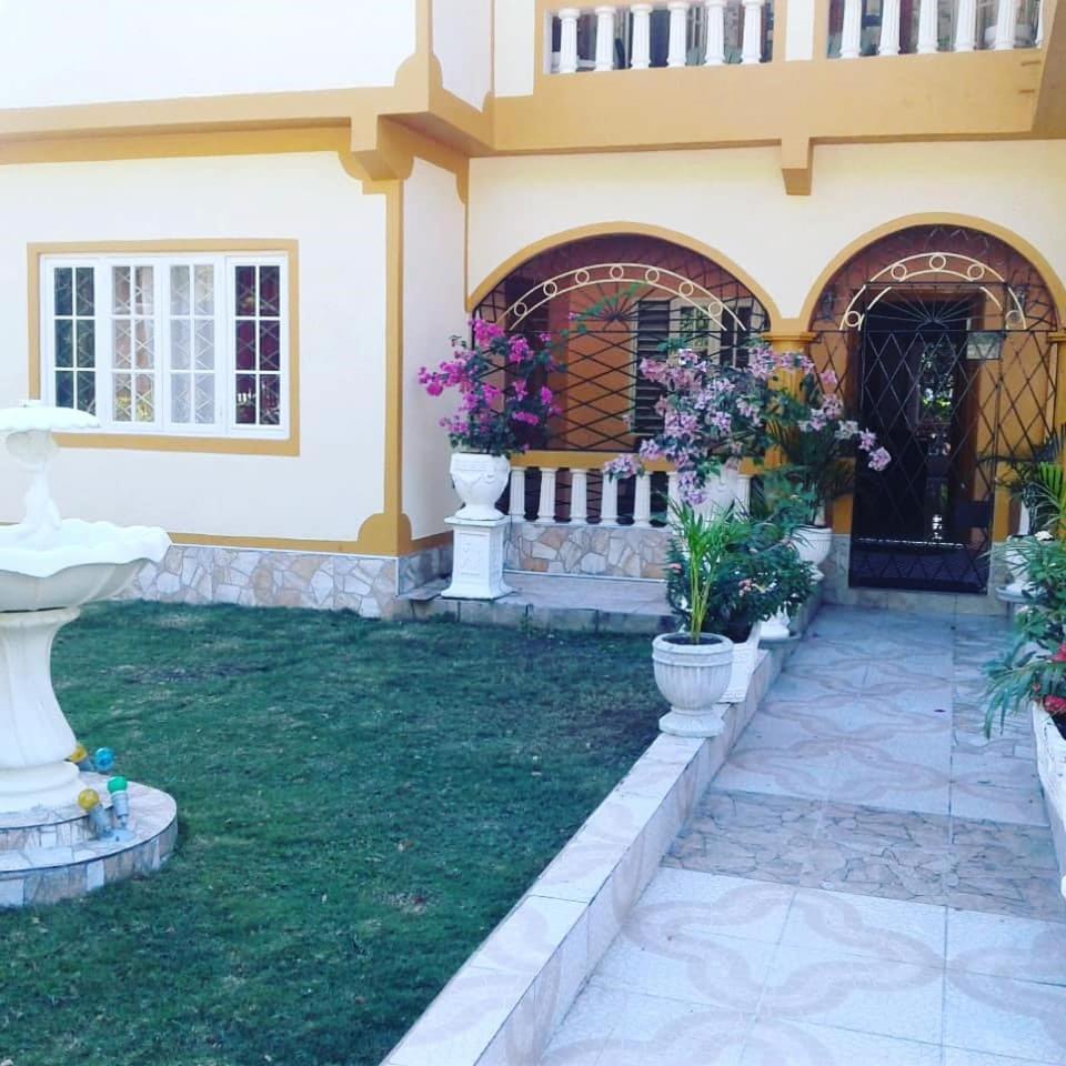 Windbreak Villa Buff Bay Extérieur photo